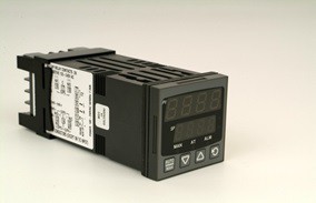 GTL100 Isı Regülatörü 48x48 mm 100-240 vac
